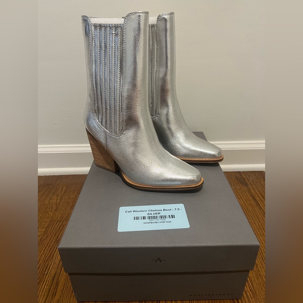 NWT - Chinese Laundry Cali Western Boot Silver - Picture 5 of 6